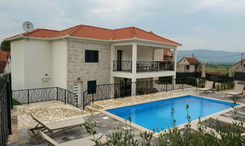 Villa Antisha