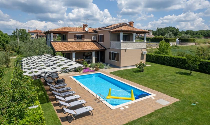 Villa Roža 