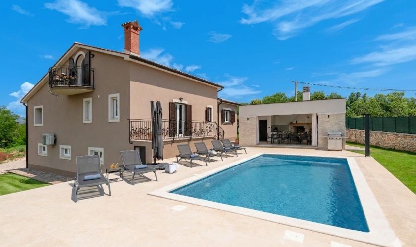 Villa Green Olive