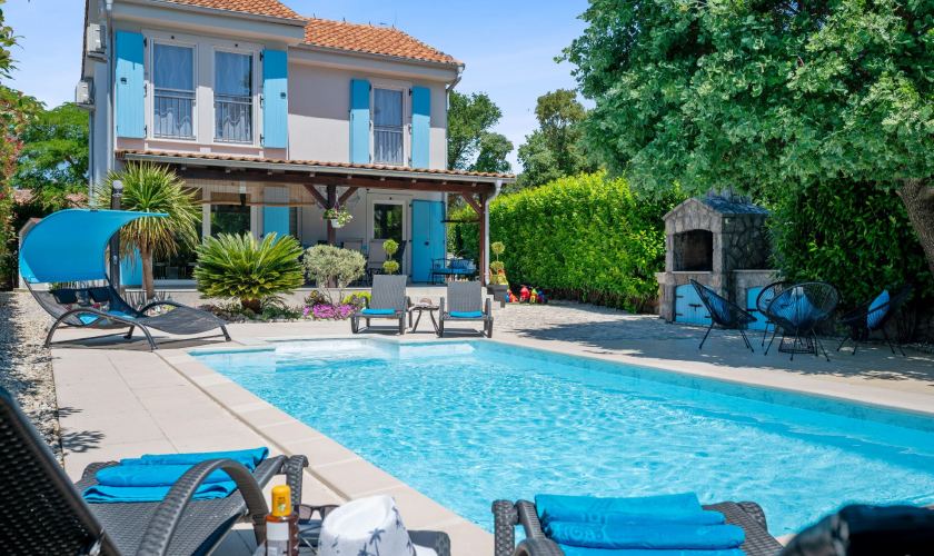 Villa Dory with heated pool and jacuzzi