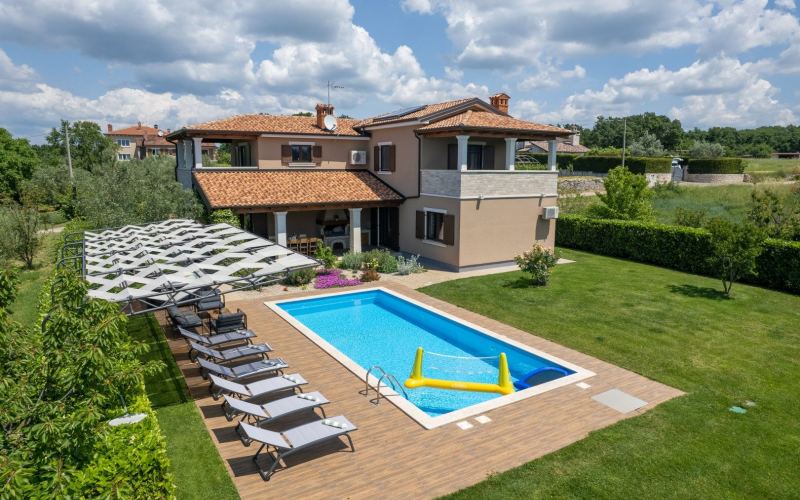 Villa Roža