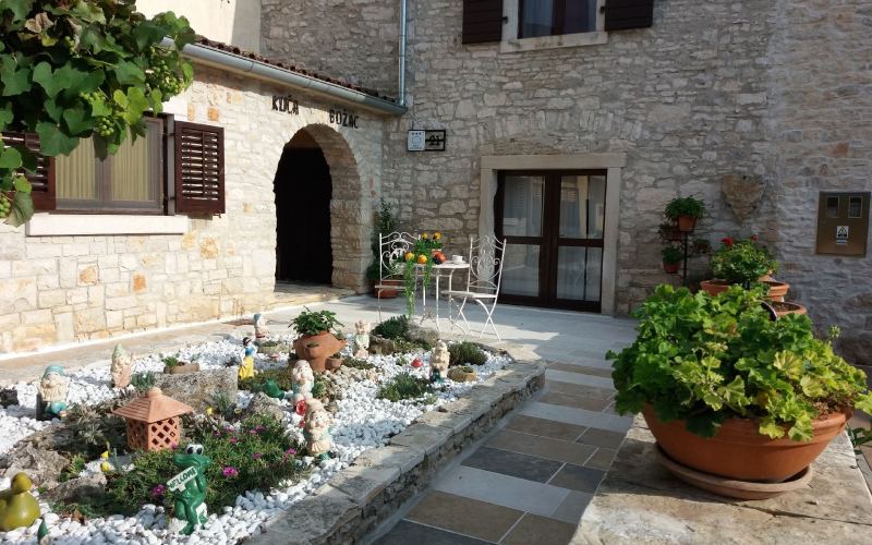 Holiday House Bozac