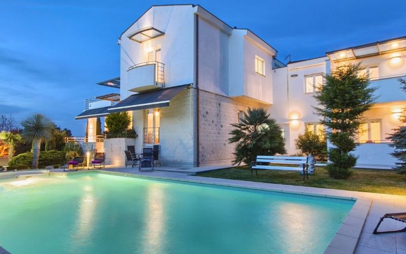 Villa Nicol