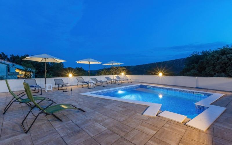 Holiday House Pan Franko