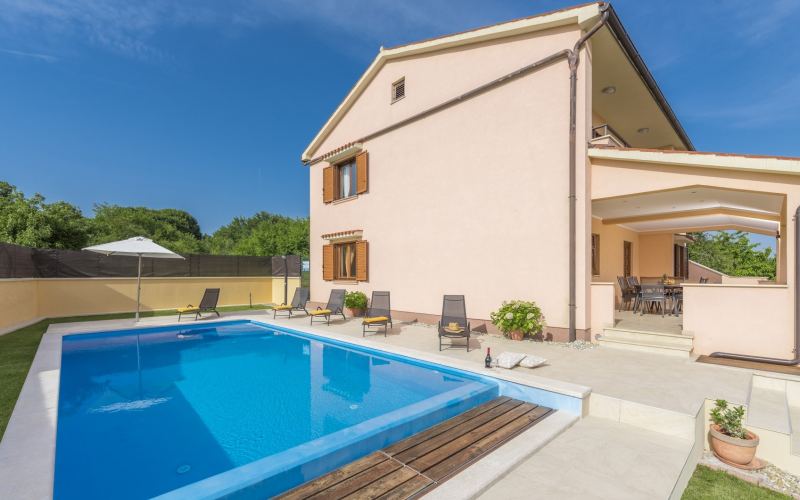 Villa Dido Nini