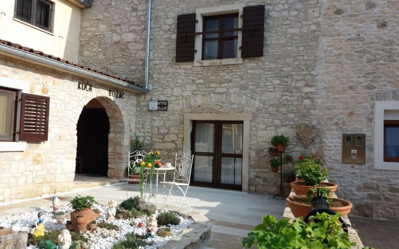 Holiday House Bozac